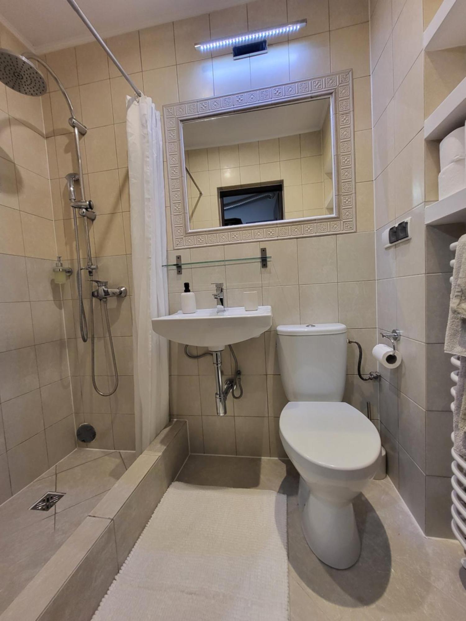 Podkowa Hotel Myslenice Ngoại thất bức ảnh